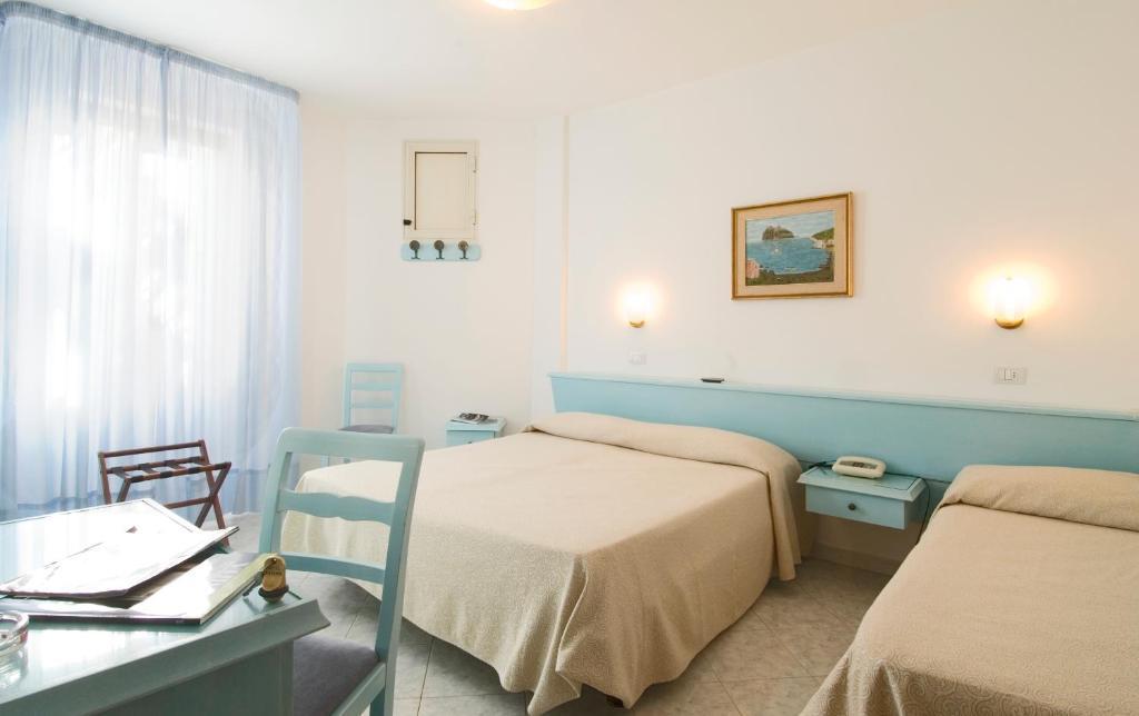 Hotel Eugenio Ischia Værelse billede
